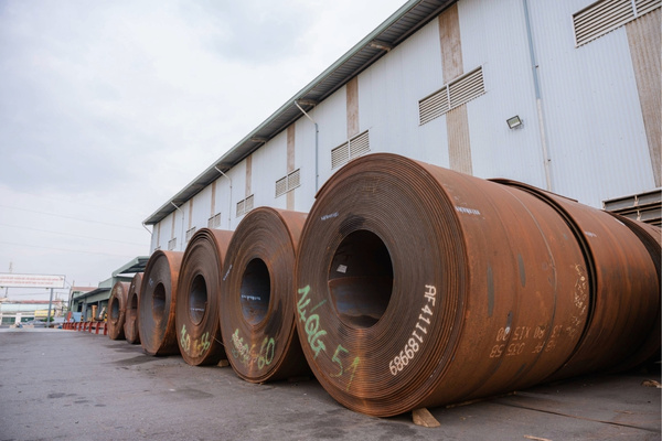 Kiểm tra kỹ độ dày thực tế, hồ sơ CO-CQ và lựa chọn nhà cung cấp cuộn Q235B uy tín