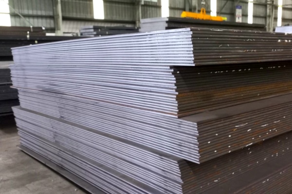 Thép SS400 là loại thép kết cấu cán nóng đáp ứng tiêu chuẩn JIS G3101 (Nhật Bản)