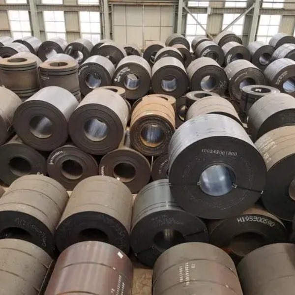 Kho thép cán nóng đa dạng, sẵn sàng cho mọi nhu cầu