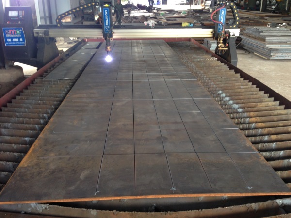 Thép A36 dễ tạo hình bằng các phương pháp gia công thông dụng, giúp tiết kiệm thời gian và chi phí sản xuất