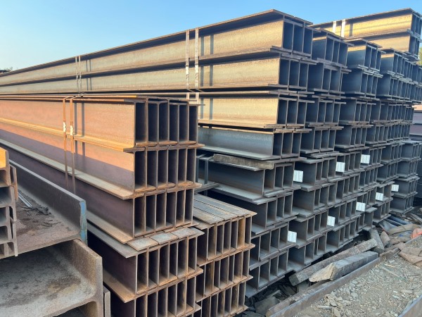 Nam Viet Steel chuyên cung cấp thép hình chữ H, I, U, V, L chính hãng theo tiêu chuẩn ASTM, JIS, TCVN, hỗ trợ vận chuyển toàn quốc