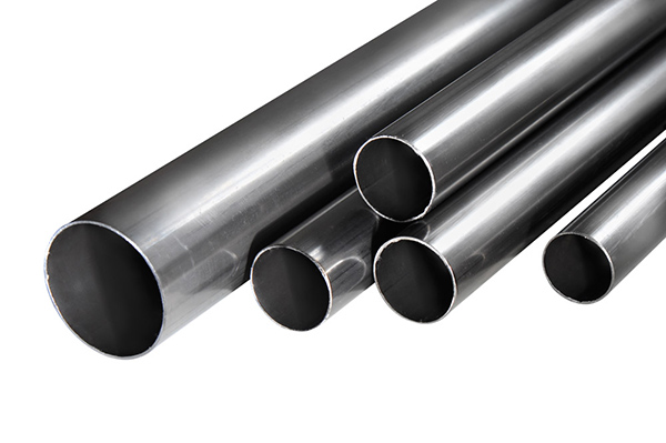 Ống thép đen là loại ống thép carbon không mạ kẽm, bề mặt màu xanh đen đặc trưng